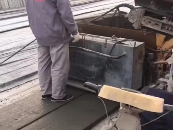 机器水泥板